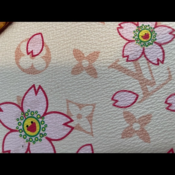 Handbag - Picture 2 of 3